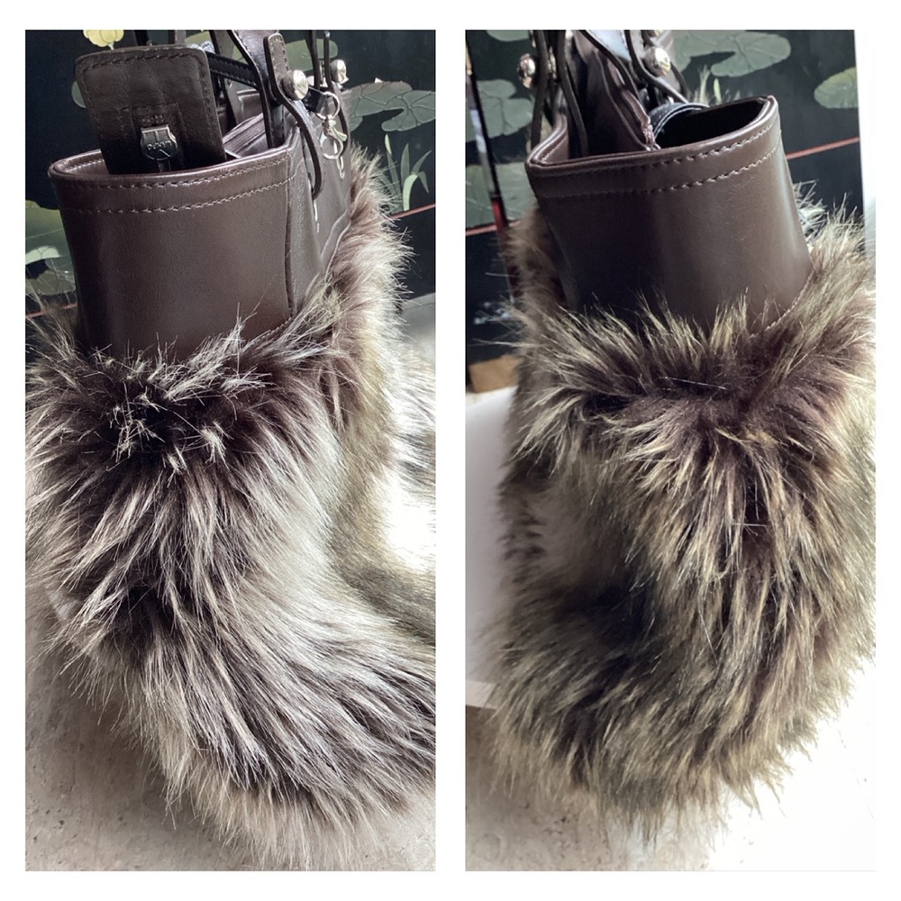 Chanel Paris Biarritz Fantasy Fur Tote. MC - Picture 9 of 16